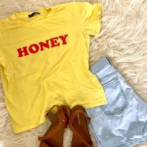 “HONEY” Tee